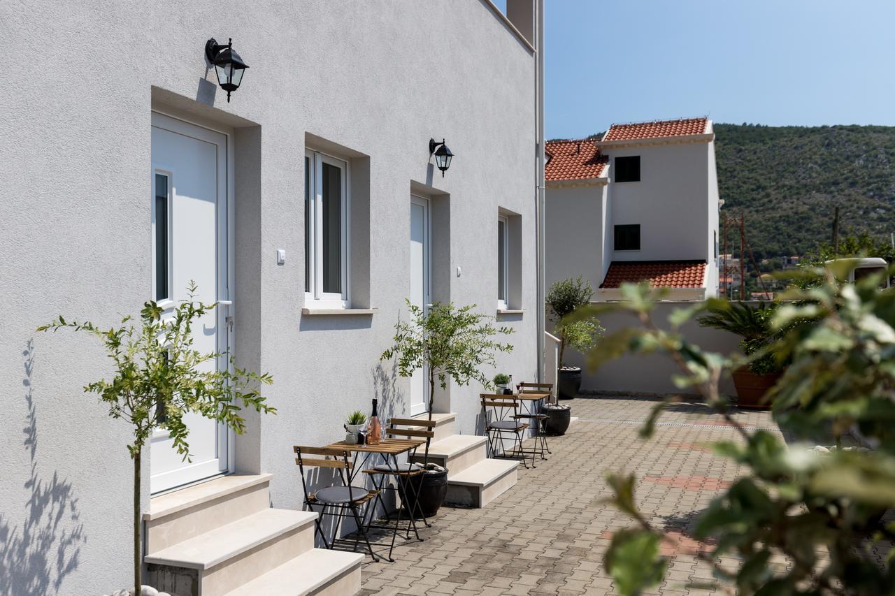 Apartments Siblings Mokošica Buitenkant foto